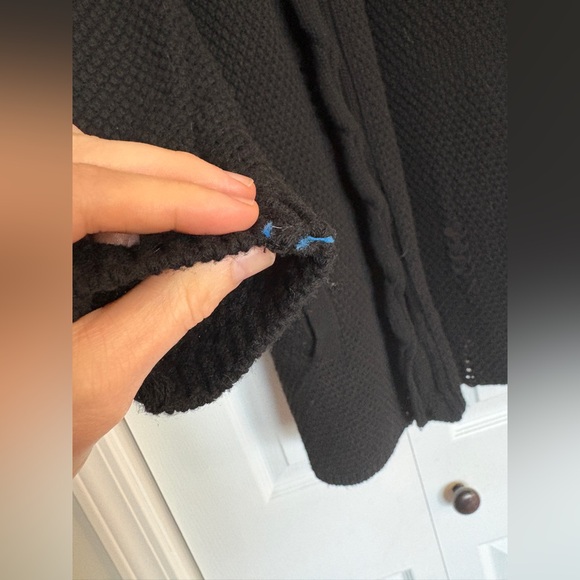 Foxblood Open Front Textured Dream Hooded Distressed Cardigan Sweater - M/L - Picture 7 of 12